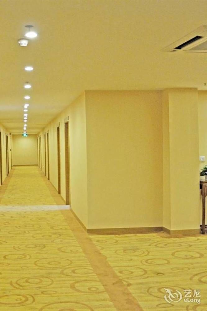 Shenzhen Huamao Aviation Hotel Bagian luar foto
