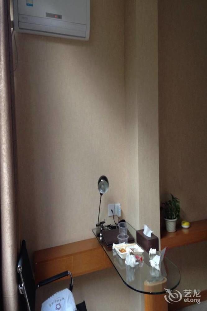 Shenzhen Huamao Aviation Hotel Bagian luar foto