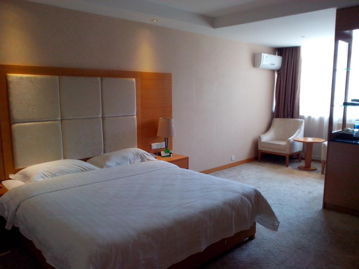 Shenzhen Huamao Aviation Hotel Bagian luar foto