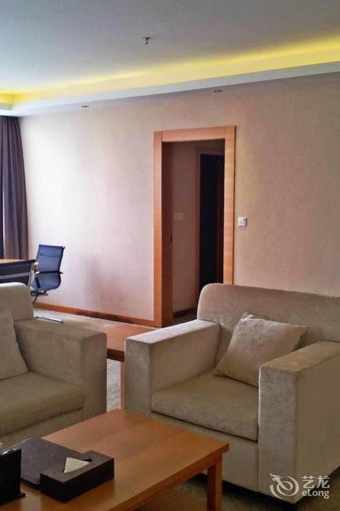 Shenzhen Huamao Aviation Hotel Bagian luar foto